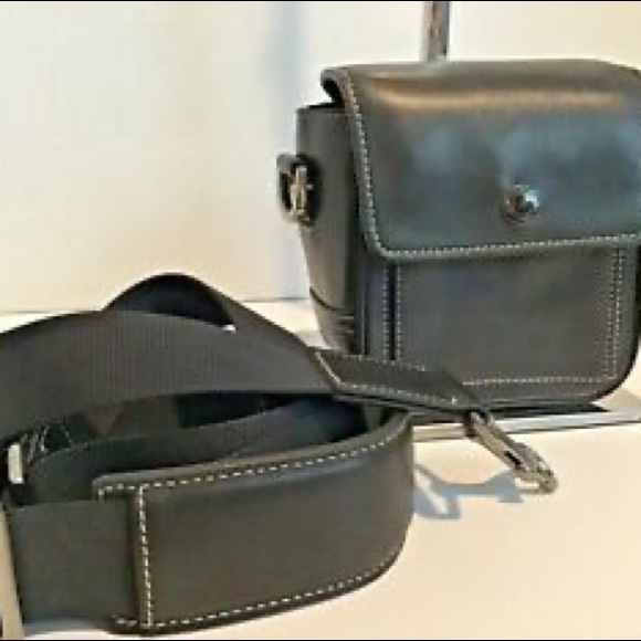 COACH Canon Camera Leather Bag / Purse / Belt - Picture 3 of 3